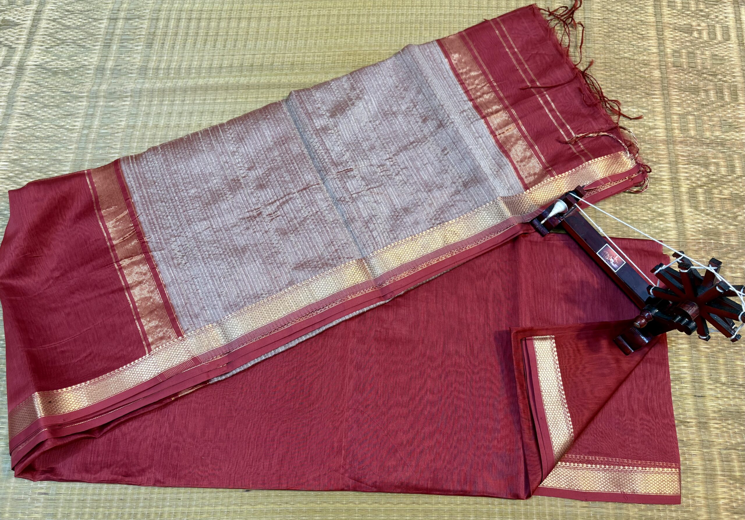 Maheshwari Handloom Silk by Cotton Saree with Kosa Silk Pallu