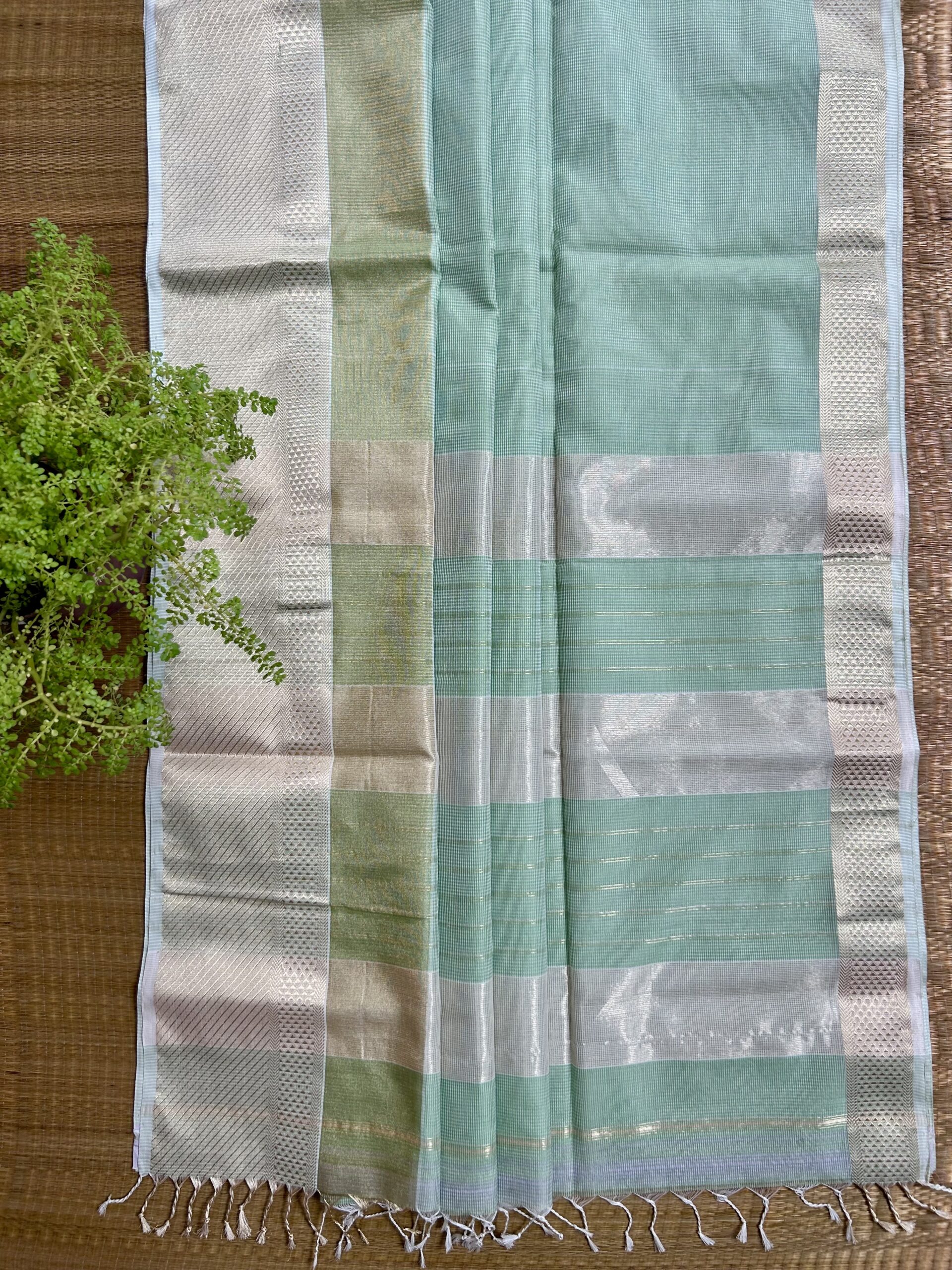 Maheshwari Handloom Kota Checks Silk Cotton Saree | Handwoven Zari Border Saree