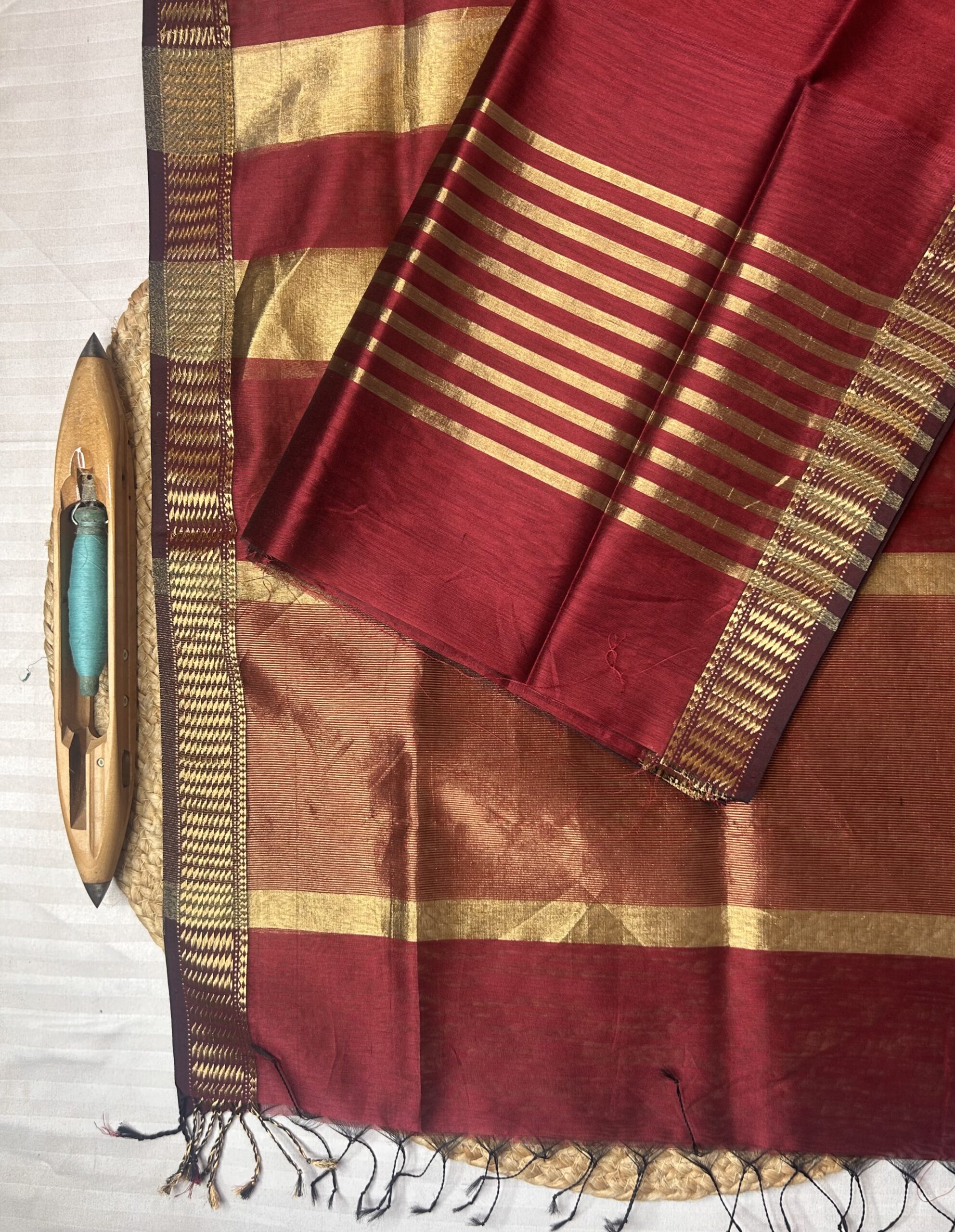 Maheshwari Traditional Jari Strips Top–Dupatta