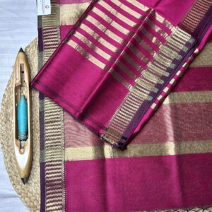 Maheshwari Traditional Jari Strips Top–Dupatta