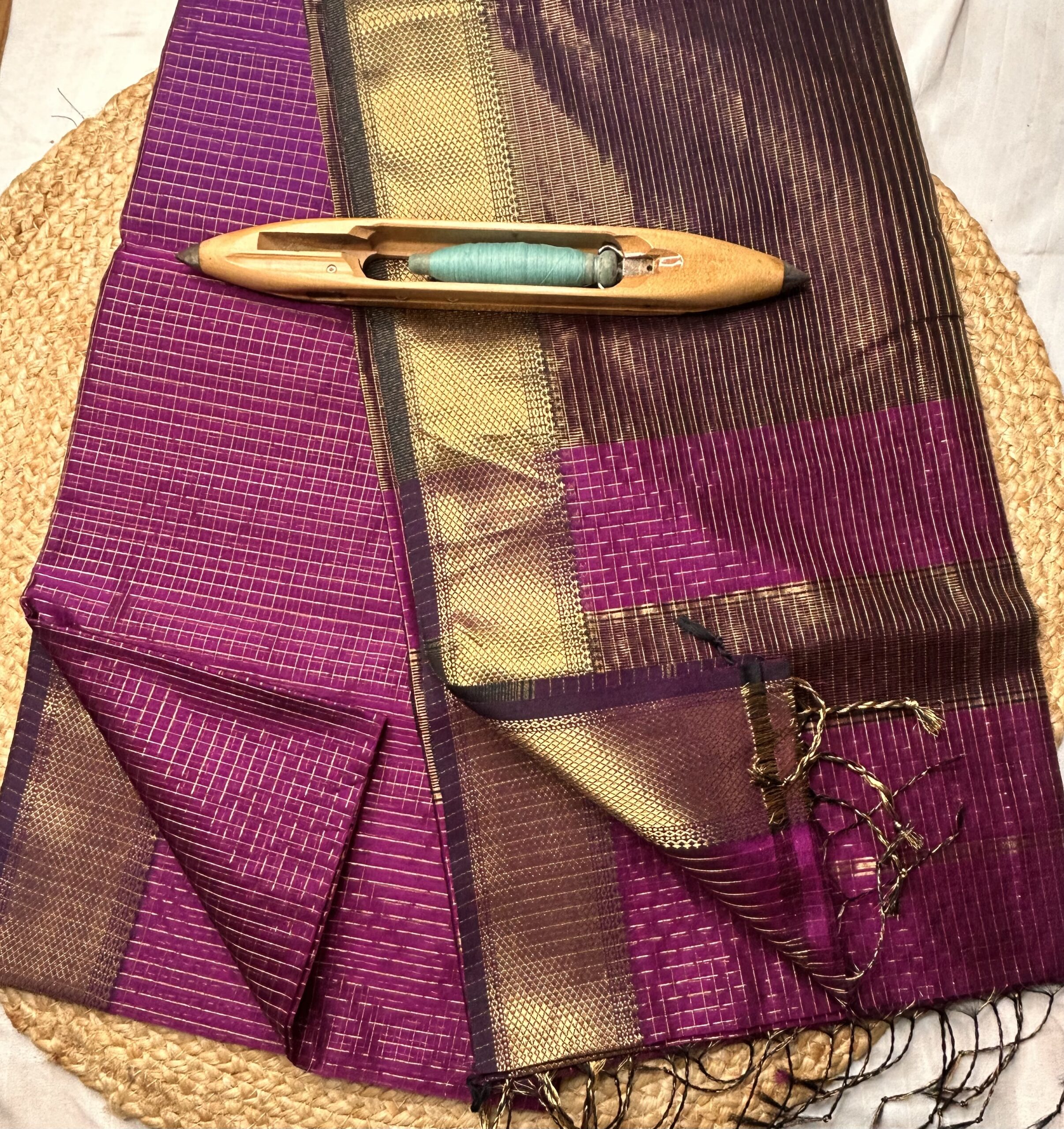 Maheshwari Handloom Jari Checks Saree with Jari Border`
