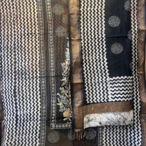 Maheshwari Handloom Indo Asian Print Top Dupatta