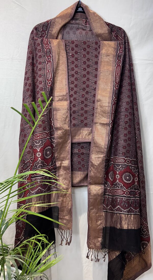 Maheshwari Handloom Ajrakh Suit